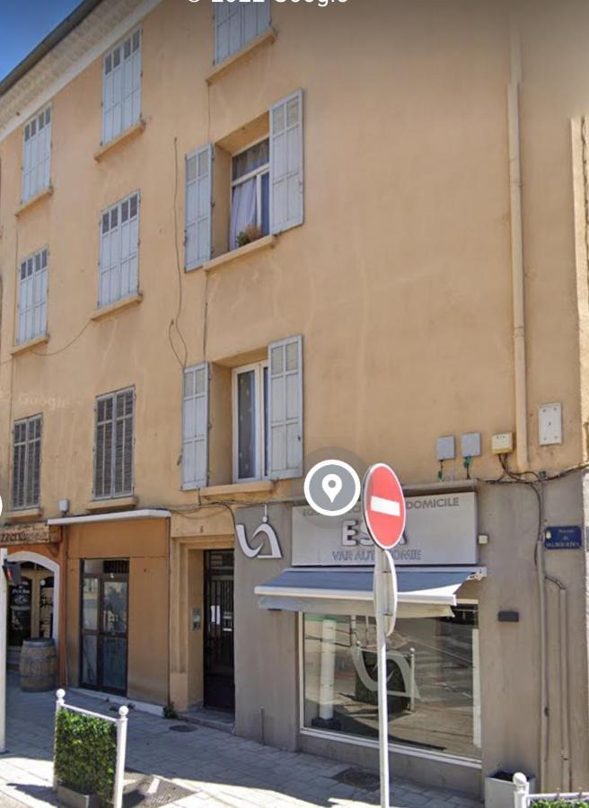 Netflix I Molotov I Lit 160x200 I Proche Gare Et Centre I 39m2 I Wifi Apartment *